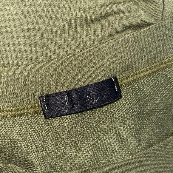 LVHR Revolve Sabina Crop Soft Micro Modal French Terry Raglan Sweatshirt Olive S - Picture 6 of 12